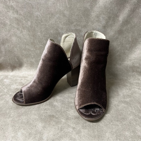 STEVE MADDEN Kaitt Women's Brown Velvet Open Toe Slip-on Booties - US Size 6 - Picture 5 of 8